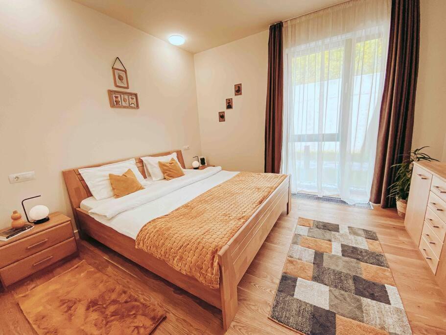 Ferienwohnung 8Ight Brașov Exterior foto